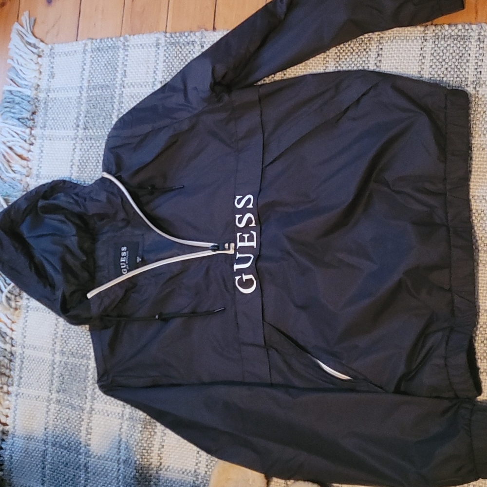 Guess pullover windbreaker! Never worn!